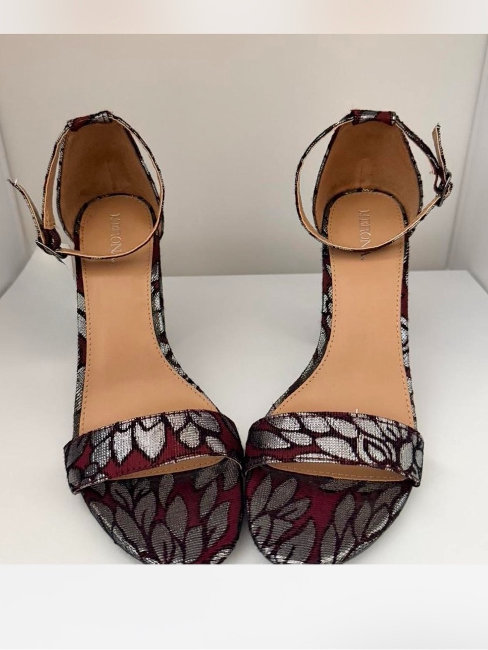 Women's Floral Pattern Ankle-Strap Heels in Burgundy
